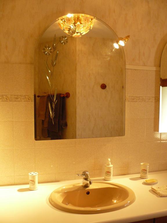 Bed and Breakfast Les Galets D'Evelyne à Étoile-sur-Rhône Extérieur photo